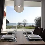 Strandschloss App 15 Inkl Wlan Lägenhet Grömitz
